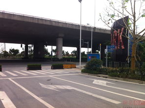 万科翡翠公园 上海万科翡翠公园配套实景图,样板间,效果图,户型图 上海网易房产